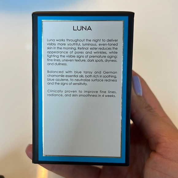 Sunday Riley Luna face oil - Picture 6 of 6